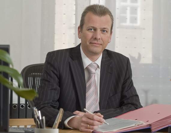 Dr. Ulrich Maly